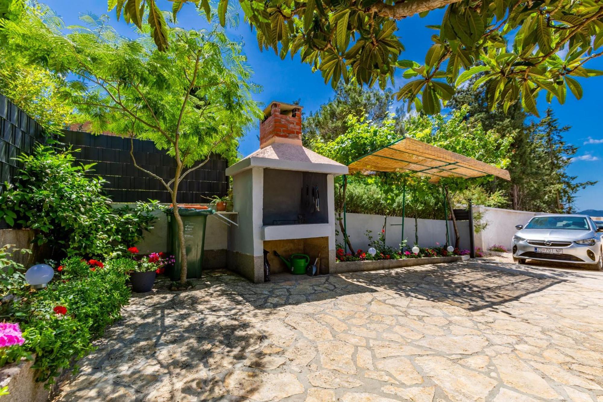 Holiday Home Flora Zadar Extérieur photo
