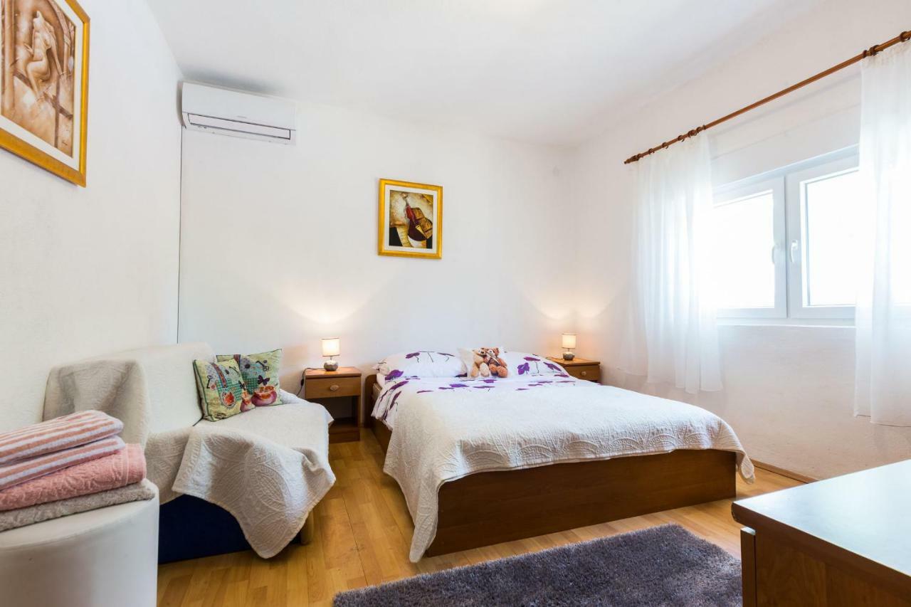 Holiday Home Flora Zadar Extérieur photo